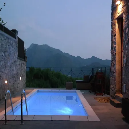 Rustic Tuscan Cottage