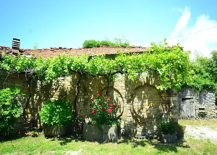 Rustic Tuscan * Fivizzano